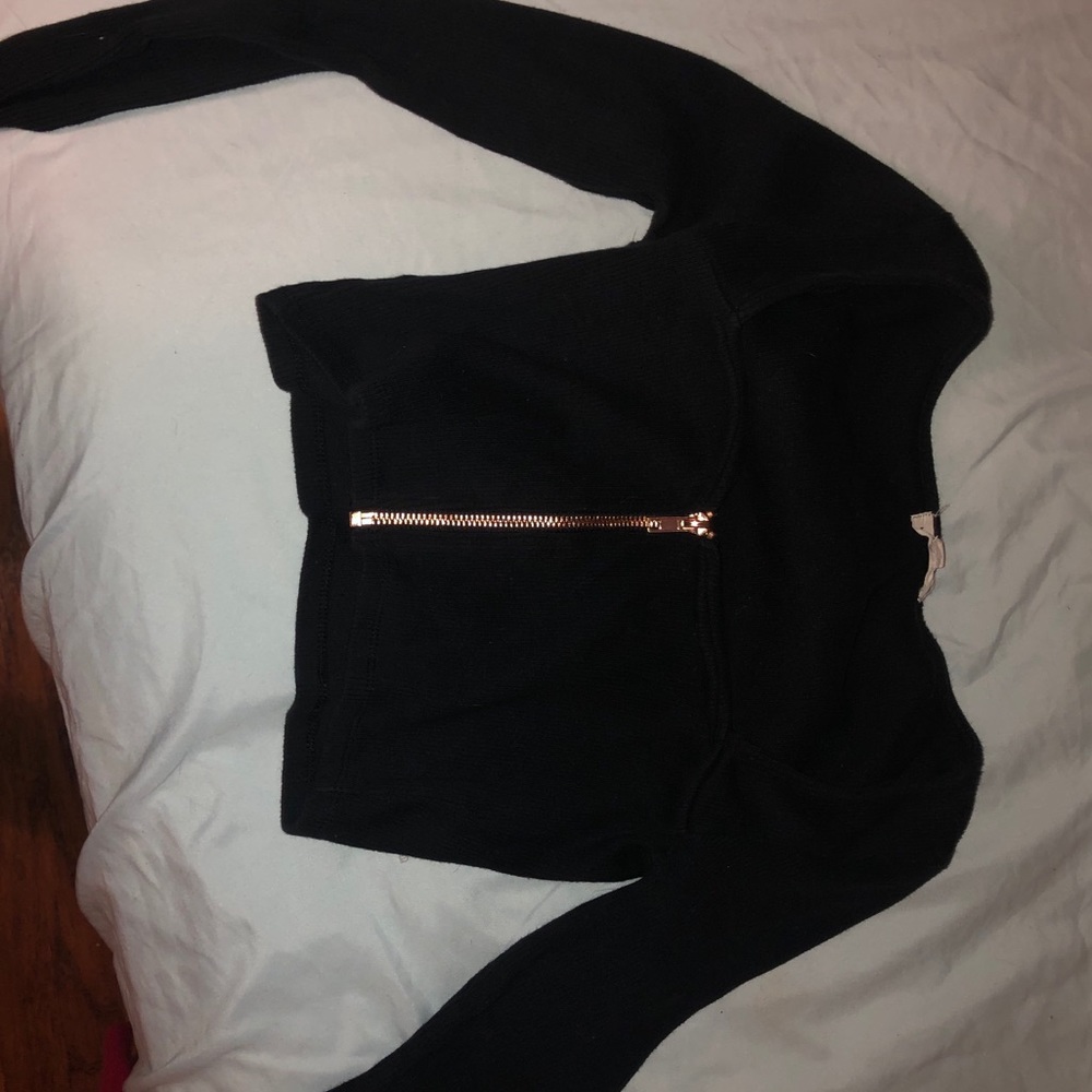 LA Hearts black long sleeve zipper top